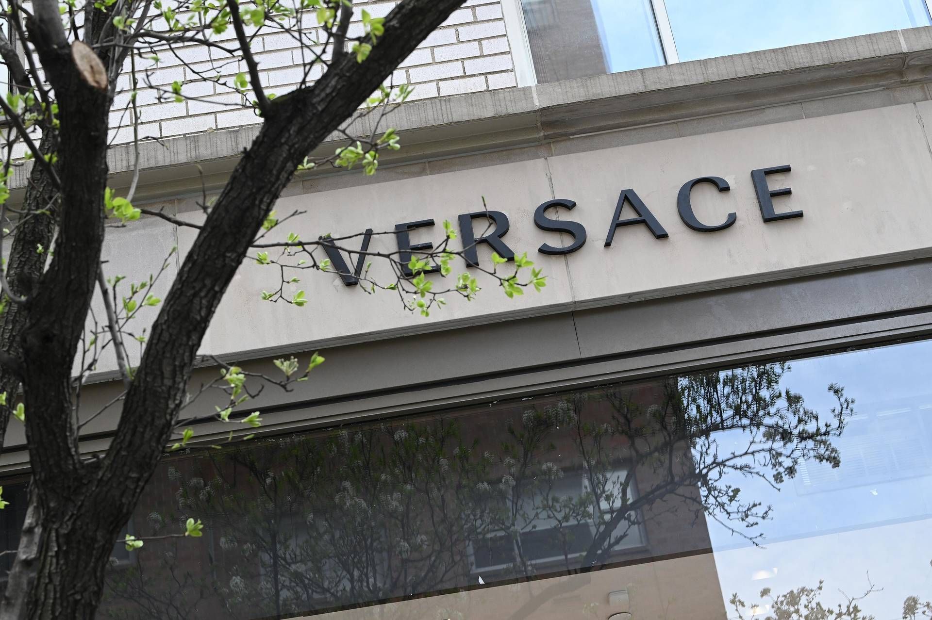 Dario Vitale lascia Versace a pochi mesi dal suo ingresso