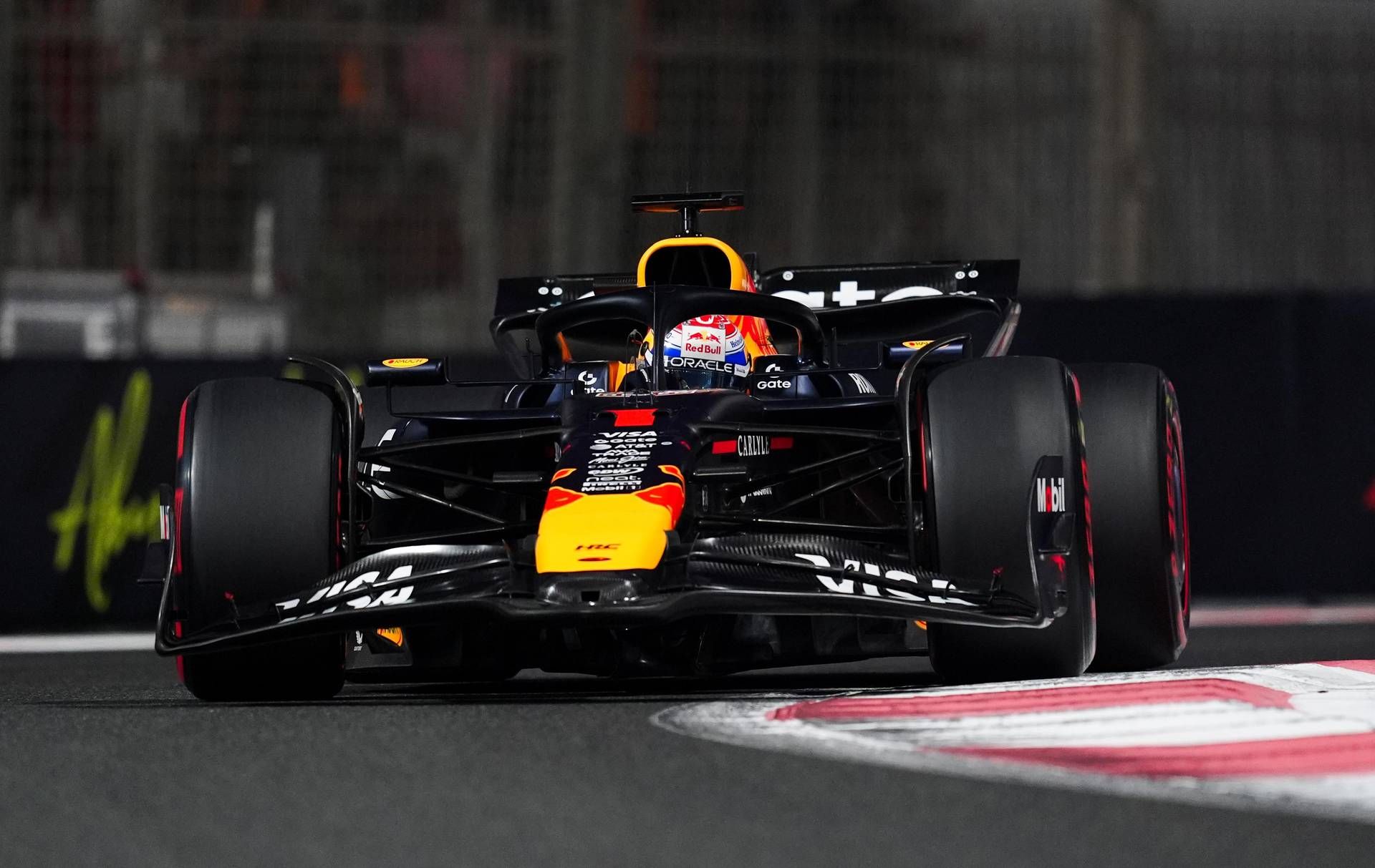 Gp Abu Dhabi, Verstappen in pole davanti a Norris. La griglia di partenza