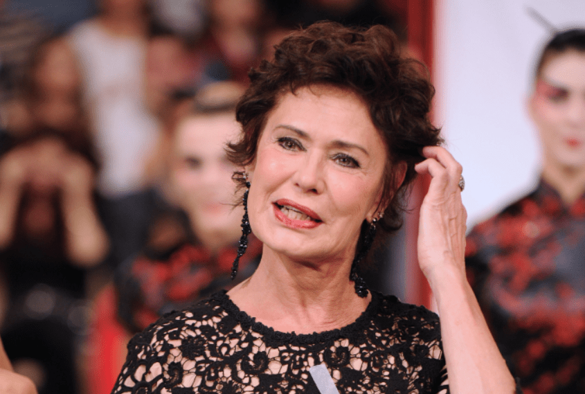 Verissimo, Corinne Clery: "Mio figlio mi ha denunciata per diffamazione"