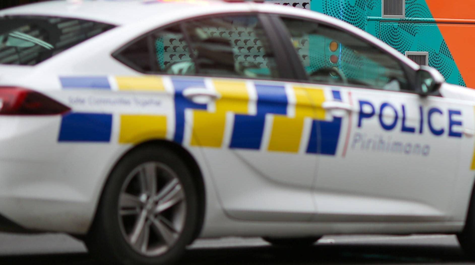 Uovo Fabergé di James Bond inghiottito da un ladro recuperato in Nuova Zelanda