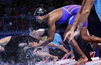 Nuoto Curtis Sara Fg Ipa Immagine in aggiornamento