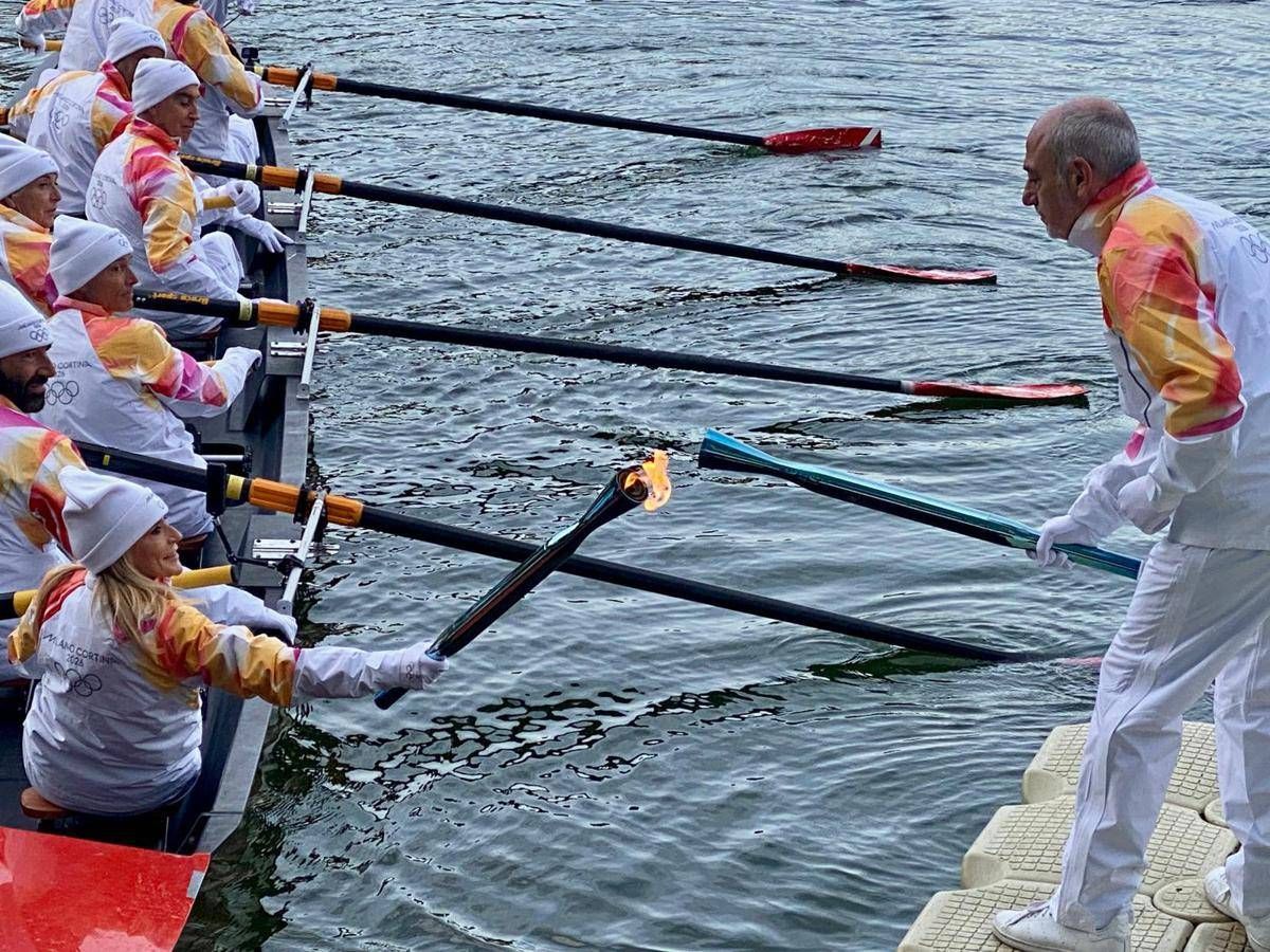 La Fiamma Olimpica a Roma: Eni accompagna il viaggio verso Milano Cortina 2026