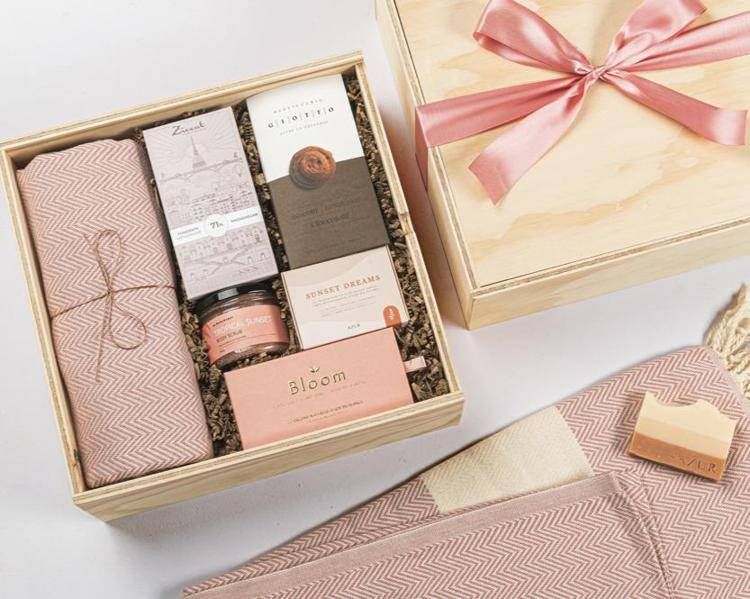 timetorelax25 image Natale, Il regalo aziendale cambia pelle, da costo a leva strategica per le relazioni