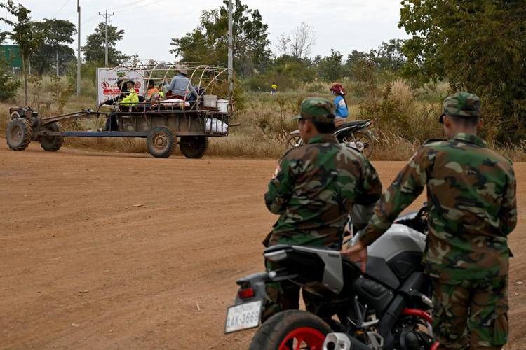 Militari al confine tra Thailandia e Cambogia - (Afp)