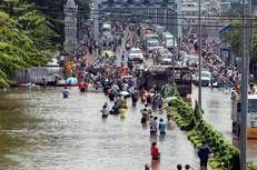 Indonesia e Sri Lanka, le alluvioni provocano un disastro che non fa notizia (o quasi) in Occidente