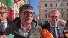 Manovra, flash mob Avs alla Camera: 