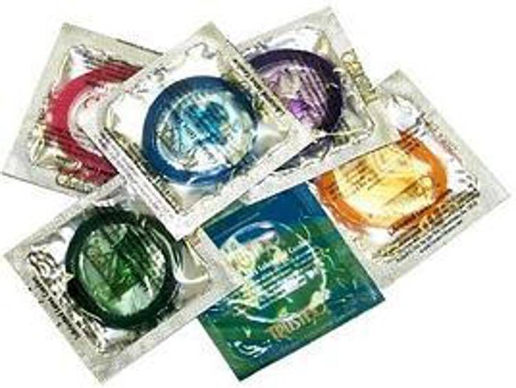 condom_colorati_web--268x201 image Cina tassa condom contro denatalità, rischio bomba biologica per infezioni