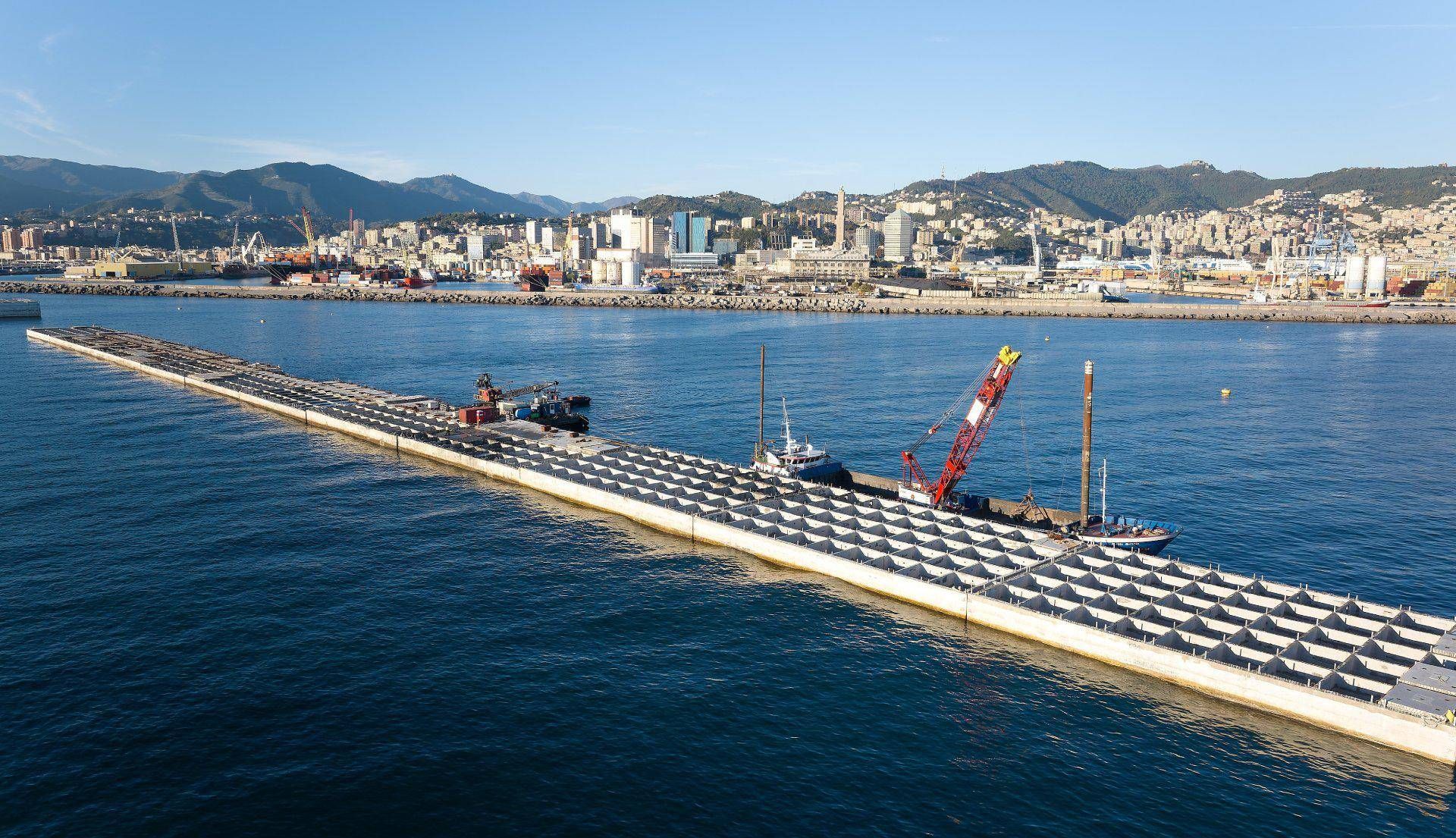 Webuild ha completato l'affondamento del quindicesimo cassone della Diga Foranea di Genova