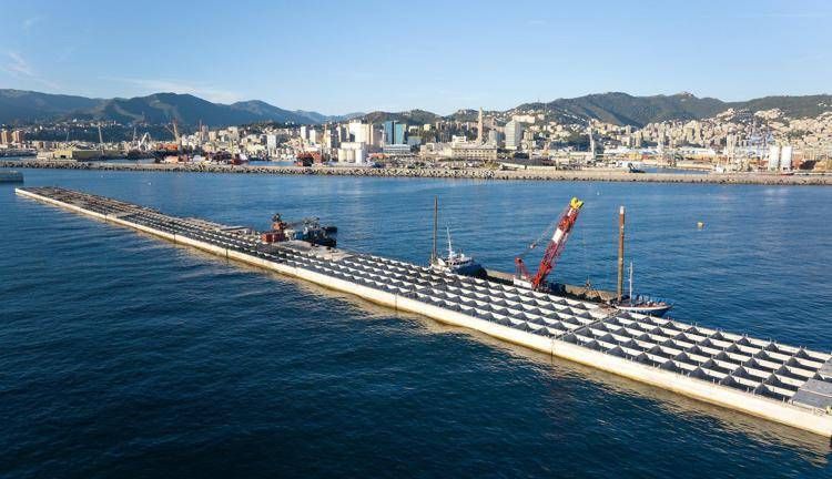 Webuild ha completato l'affondamento del quindicesimo cassone della Diga Foranea di Genova