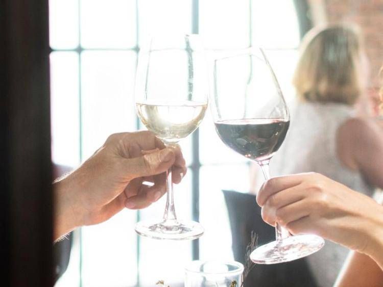 Una coppia al ristorante (Foto )