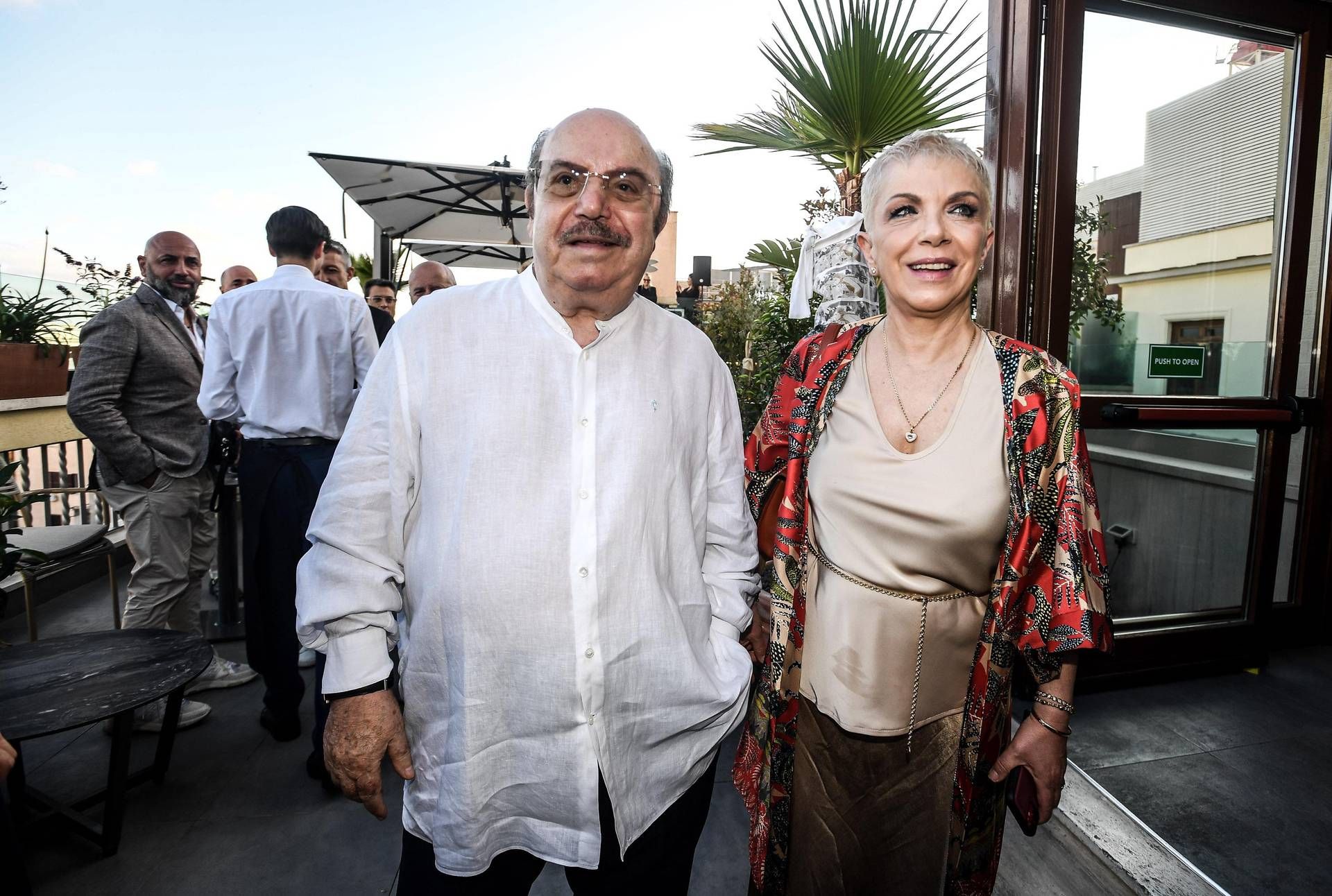 Rosanna Banfi a Verissimo con papà Lino, il racconto del (secondo) tumore sconfitto