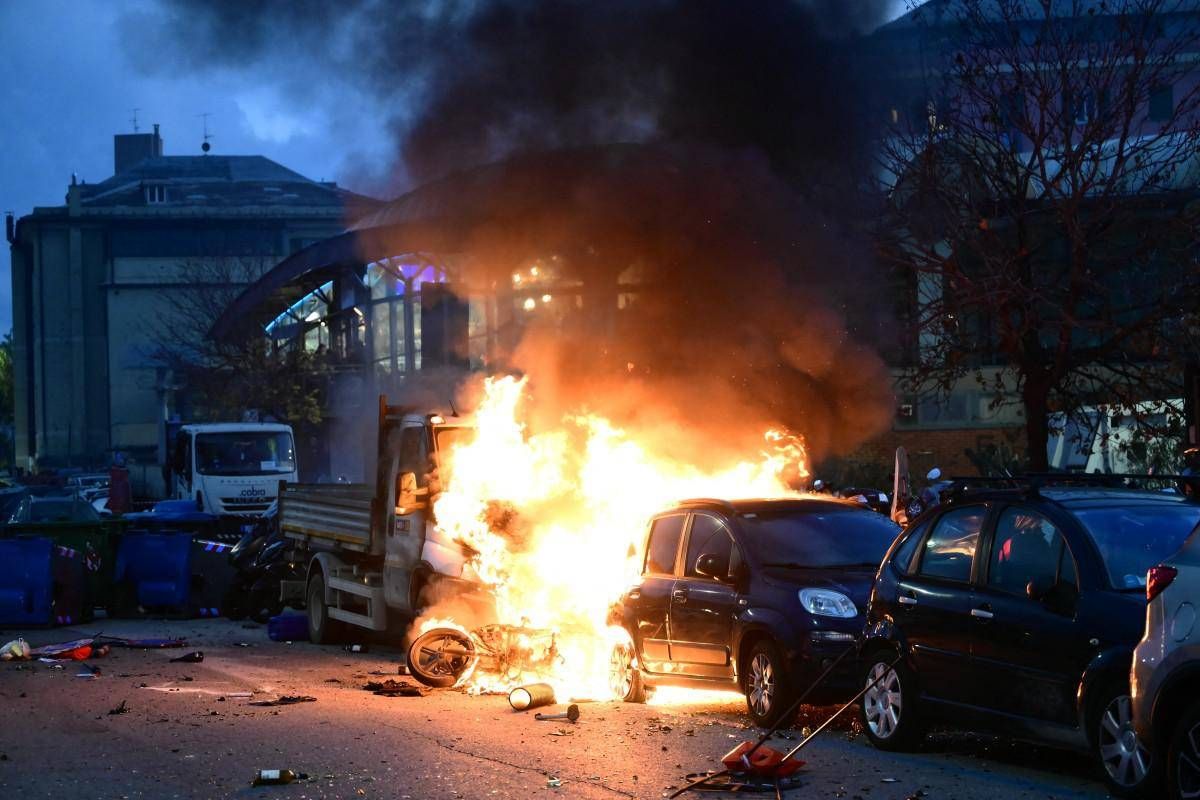 Genoa-Inter, scontri tra tifosi prima della partita. Cosa sta succedendo