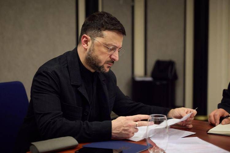 Il presidente ucraino Volodymyr Zelensky