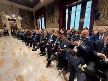 Cultura, Ventura (Mic): 