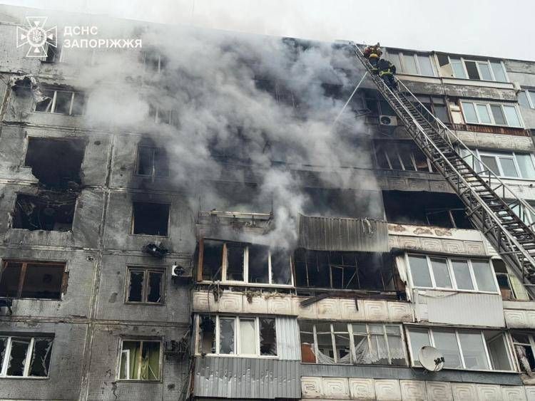 Ucraina-Russia, notte di attacchi e droni. Mosca chiude alla tregua e ai compromessi