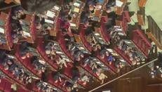 Meloni cita la strage di Sydney, standing ovation in aula alla Camera a partire da Schlein - Video