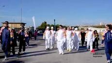 Milano Cortina, la Fiamma Olimpica arriva alla bioraffineria Enilive di Gela