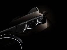 Mercedes-Benz VLE: il nuovo MPV elettrico debutta a Stoccarda nel 2026