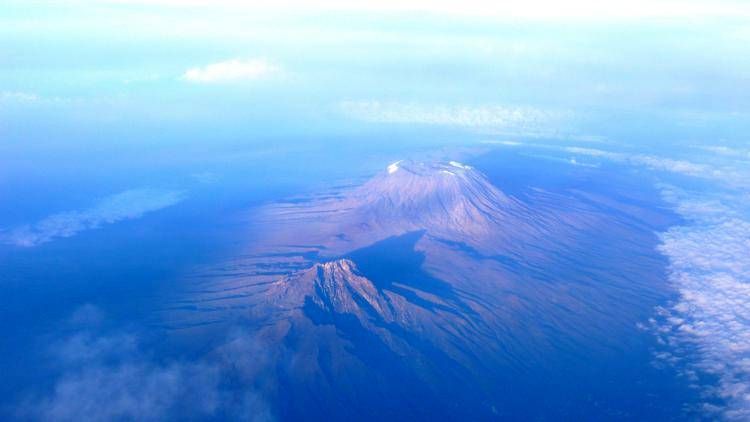 Il Kilimangiaro visto dall'alto - (Wikipedia)