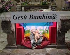 Il presepe con Gesù bambina