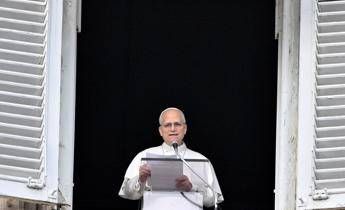 Papa Leone XIV  oggi all'Angelus (Afp)