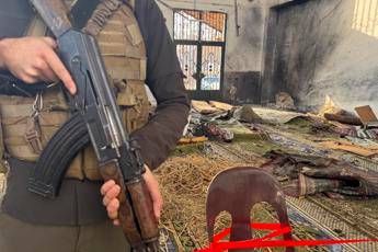 L'attacco alla moschea (Afp)