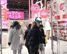 Saldi a Milano - (Fotogramma/Ipa)