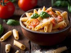 Pasta pomodoro e basilico (Foto )