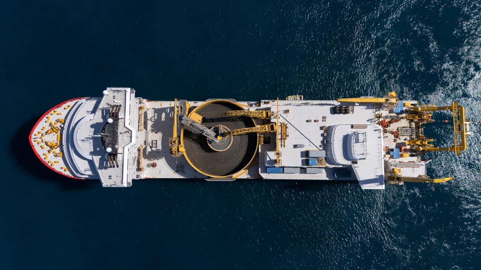 Tyrrhenian Link, Terna stabilisce un nuovo record mondiale nella posa di cavi elettrici sottomarini