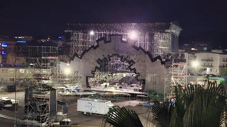 Il palco de L'Anno che Verrà