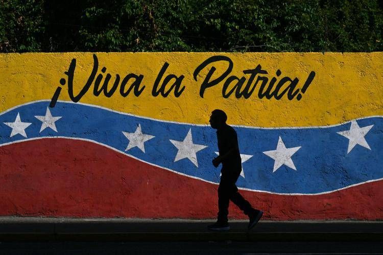 Venezuela, murales a Caracas - Afp