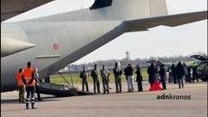 Strage Crans-Montana, a Linate il C 130 con le salme di 5 ragazzi italiani - Video