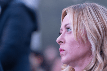 Groenlandia, Meloni e leader Ue: "Appartiene a suo popolo, sicurezza Artico con Nato e Usa"