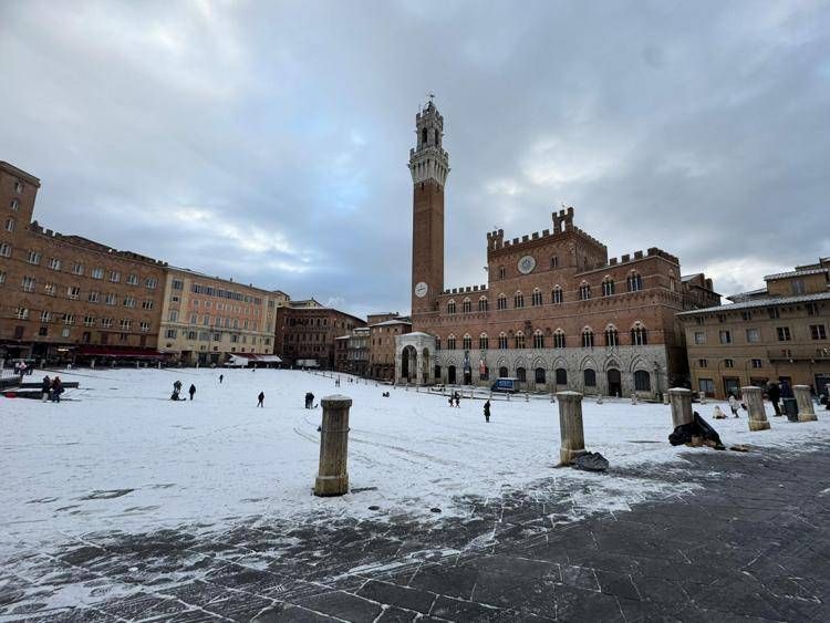 Neve e ghiaccio a Siena, attivata la macchina comunale
