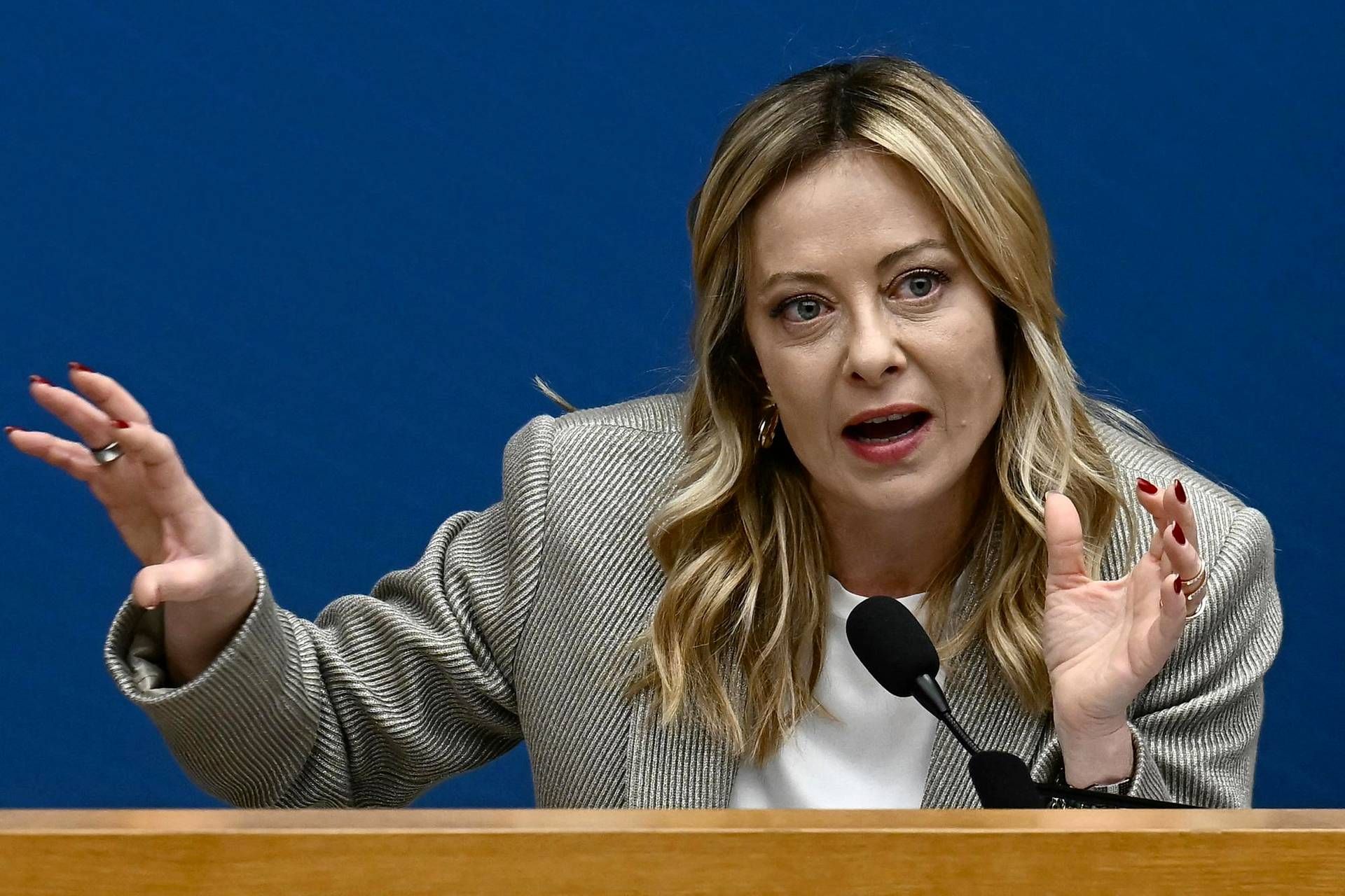 Conferenza premier Meloni, tre parole chiave per l'economia: crescita, occupazione, salari