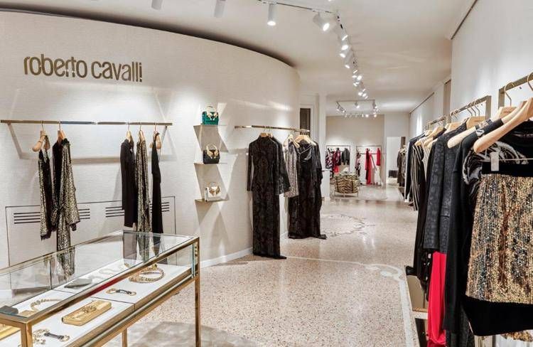 Roberto Cavalli apre una nuova boutique a Milano