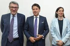 Maurizio Landini, Giuseppe Conte ed Elly Schlein (Fotogramma/Ipa)