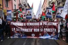 Il corteo Pro Pal oggi a Milano - Fotogramma /Ipa