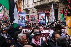 Il corteo Pro Pal di oggi a Milano - Fotogramma /Ipa