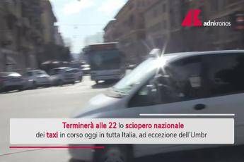 Sciopero dei taxi, in corso la protesta