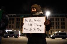 Un cartello durante le proteste in Iran - Ipa