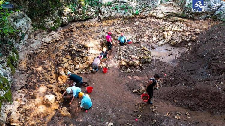 Scoperta una struttura neolitica legata all'uso delle acque termali