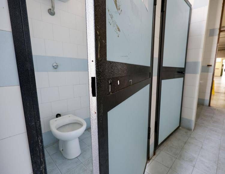 I bagni di una scuola - Ipa
