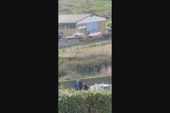 Anguillara, carabinieri sul luogo del ritrovamento del cadavere - Video