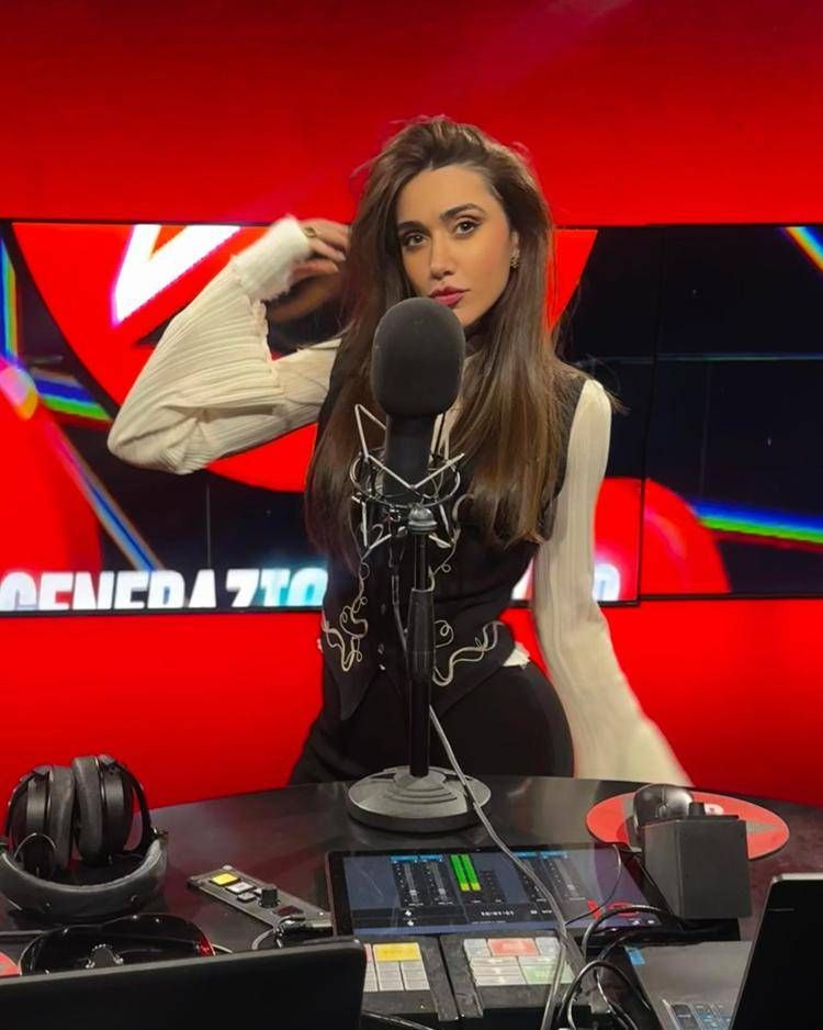 Amelie (foto dal profilo Instagram dell'artista)