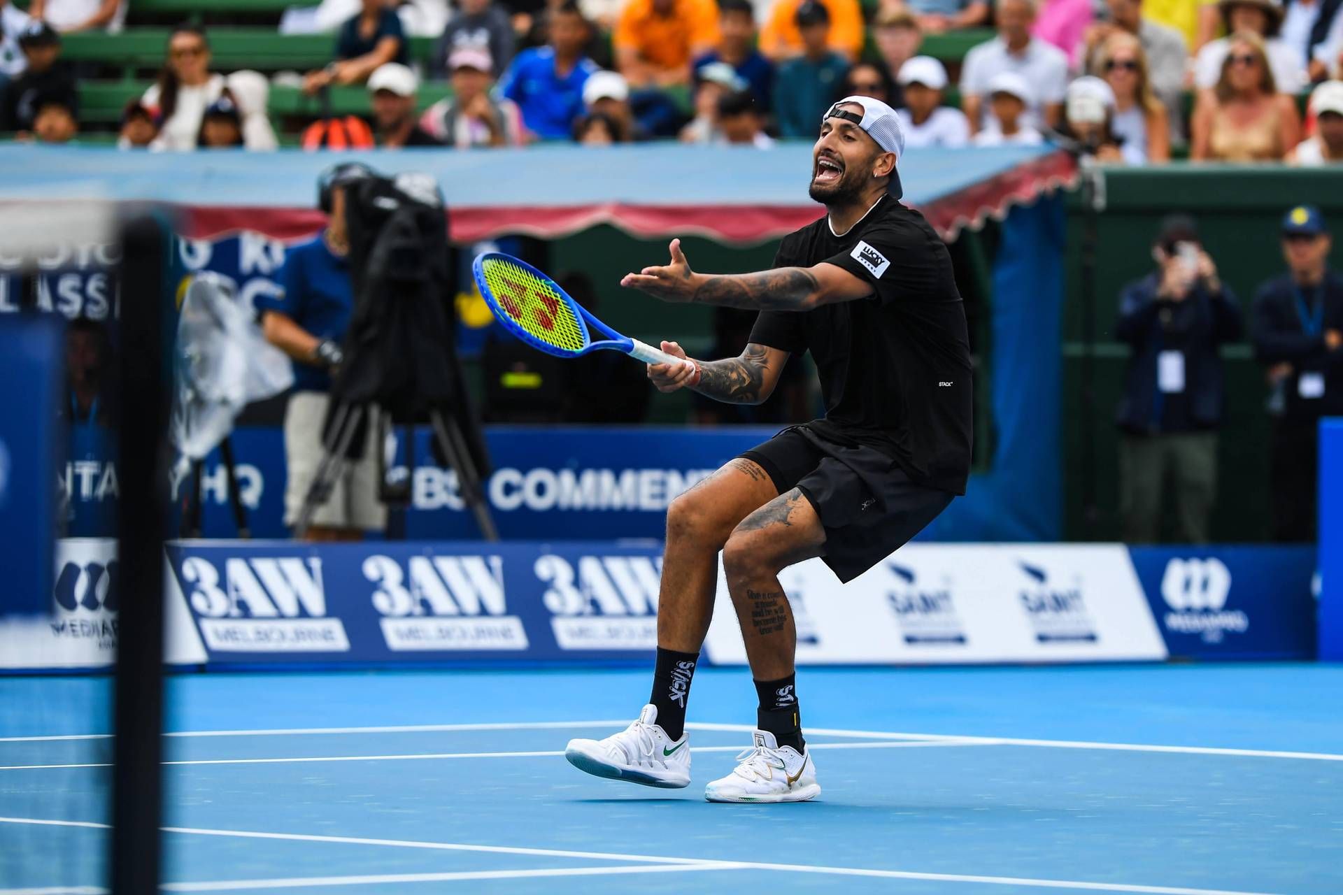 “Le regole sono stupide”, Kyrgios perde e ‘rosica’ agli Australian Open 2026