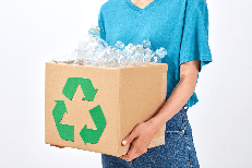 Materie prime seconde, la crisi parte dalla plastica