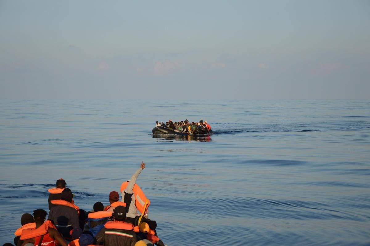 https://www.adnkronos.com/resources/02a1-1fc09766b828-f6c8c355e680-1000/format/huge/ftg_ipa65426300_migrantio_lampedusa.jpeg
