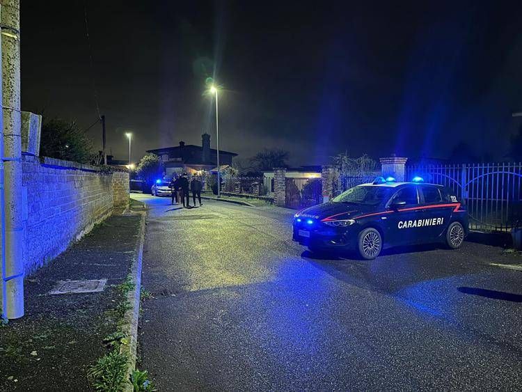 La via della casa della famiglia Carlomagno - (Adnkronos)