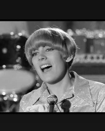 Sessant'anni della canzone 'Nessuno mi può giudicare'